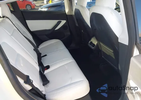 2022 Tesla Model Y из США, поврежденный, VIN 7SAYGDEE8NF491892